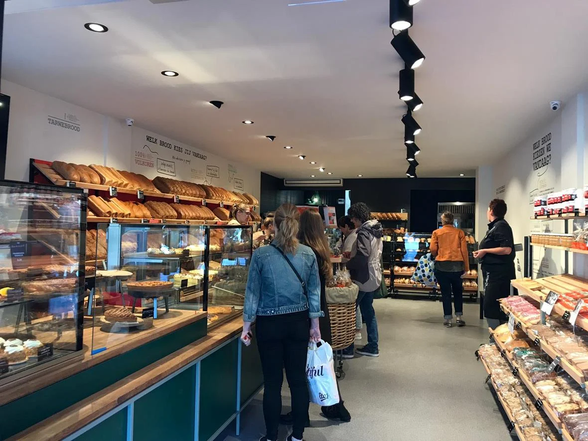 Het vernieuwde interieur van Bakkerij van Heeswijk